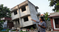 Four-Storey Building Tilts In Delhi, Residents Evacuated Amid Collapse Fears - NDTV